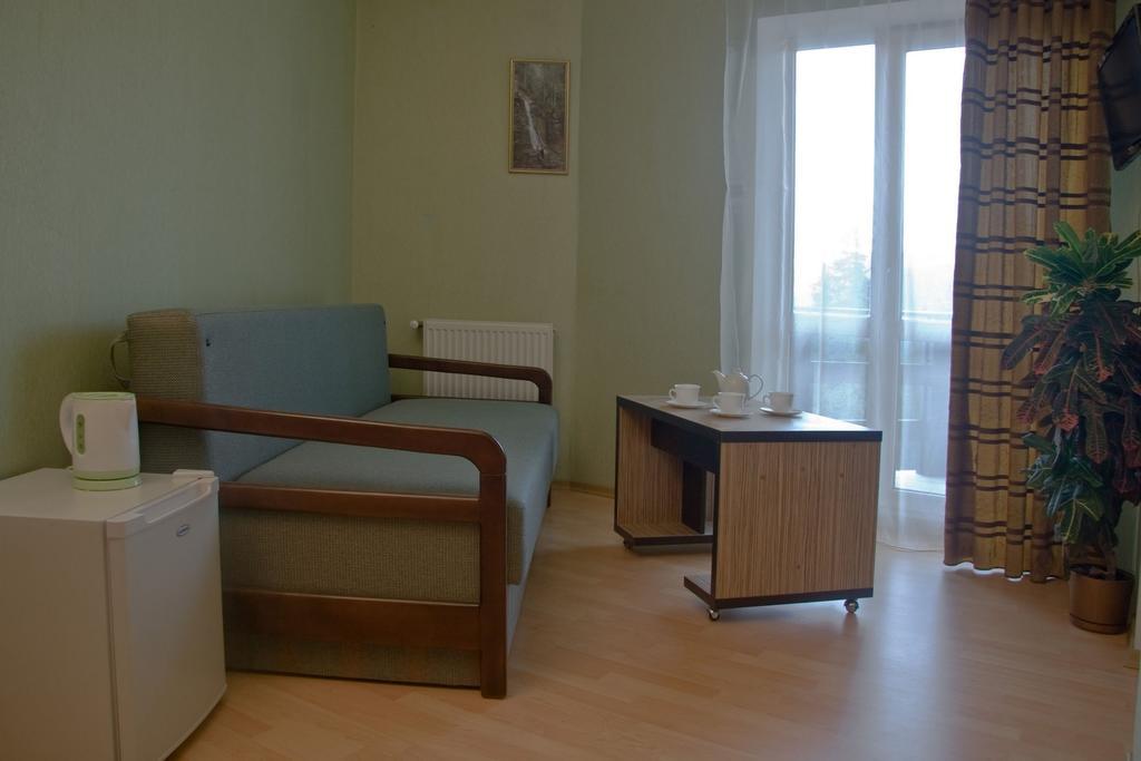 Pik Hotel Drahobrat Zimmer foto